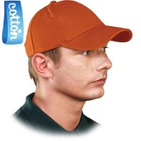 Oranžinė kepurė su snapeliu